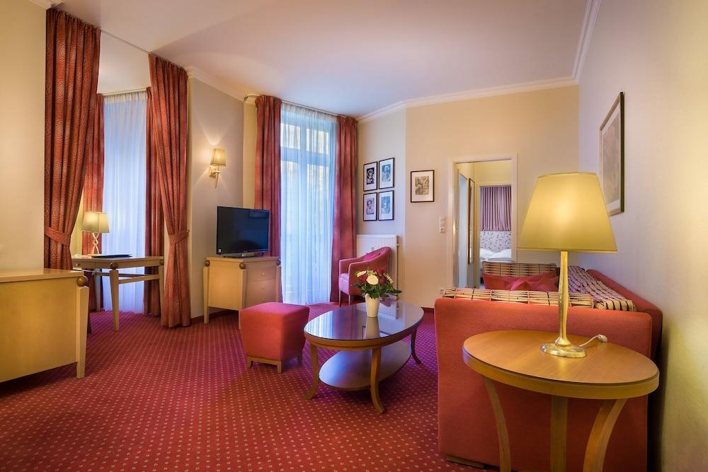 Novum Kronprinz Hotel 3*