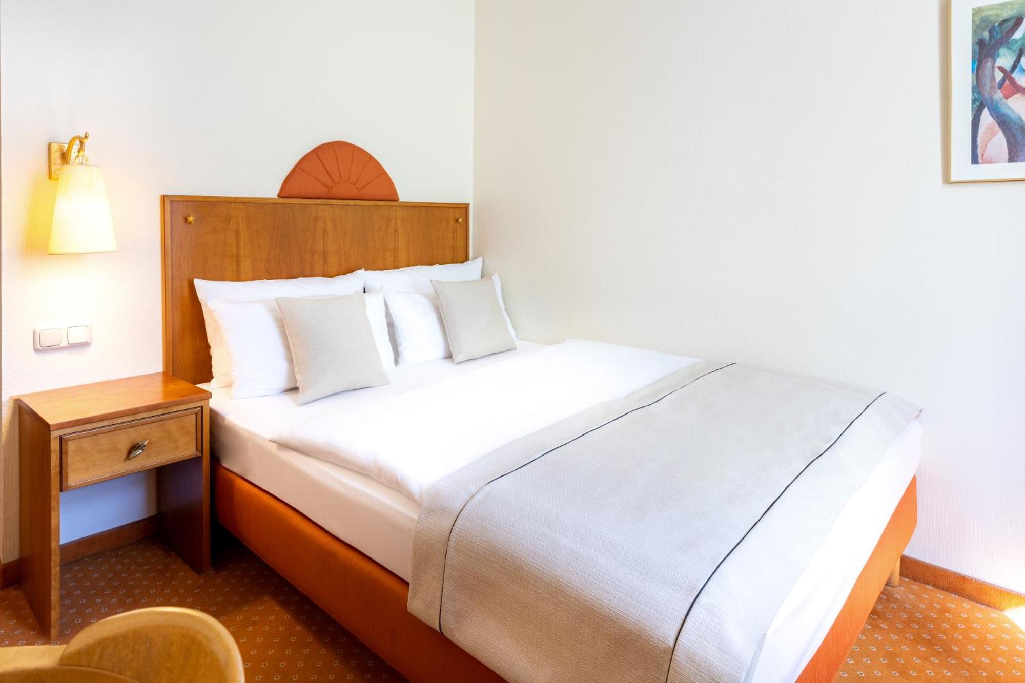 Novum Kronprinz Hotel 3*