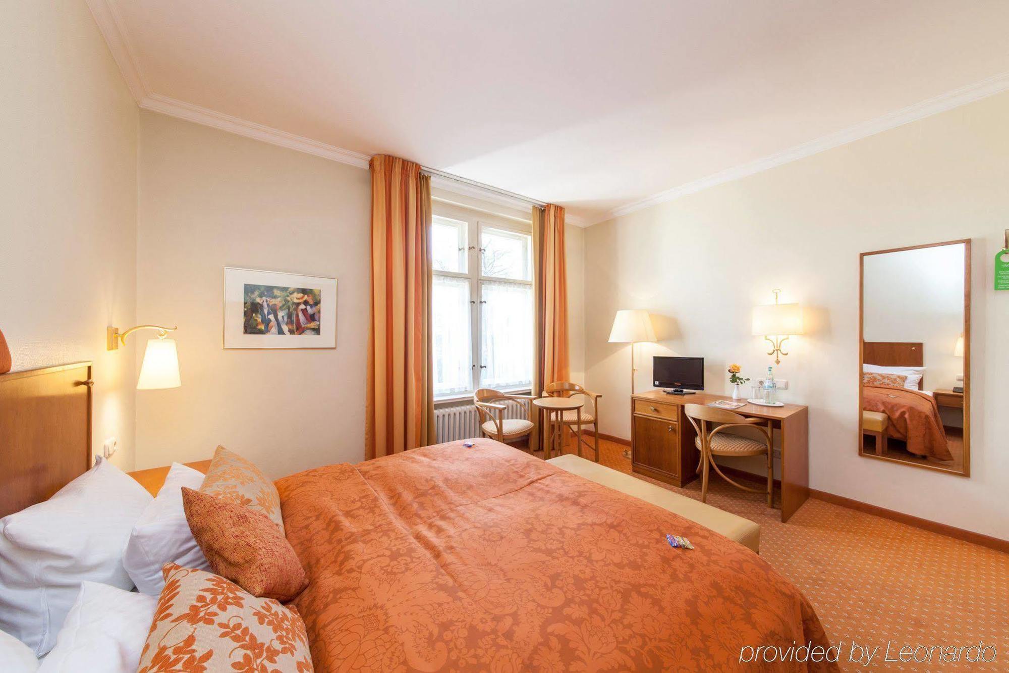 Hotel Novum Kronprinz 3*
